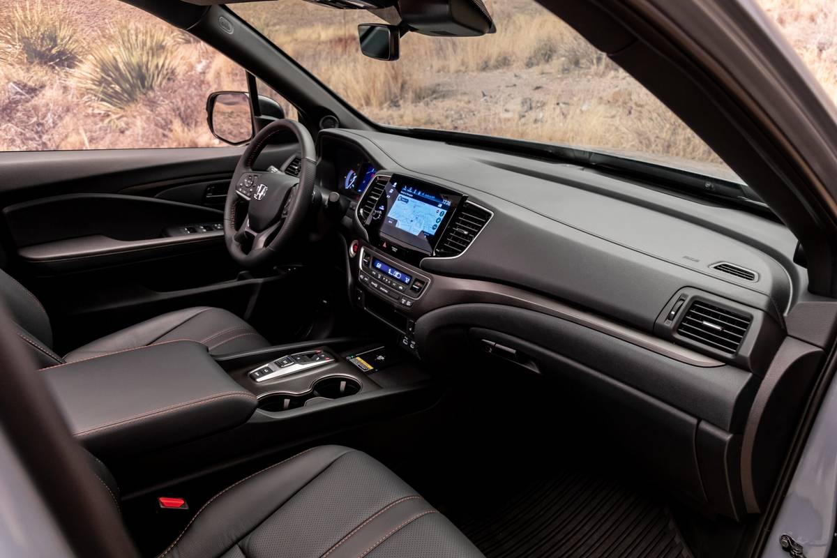 2024 honda passport interior