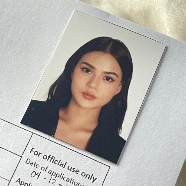 beautiful passport photos