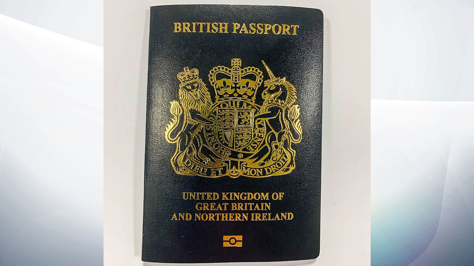 british passport colour