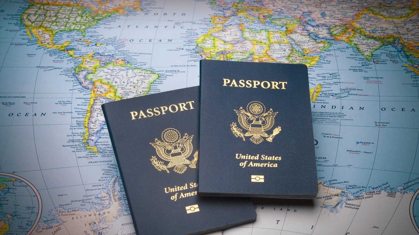 can i travel within the us with an expired passport