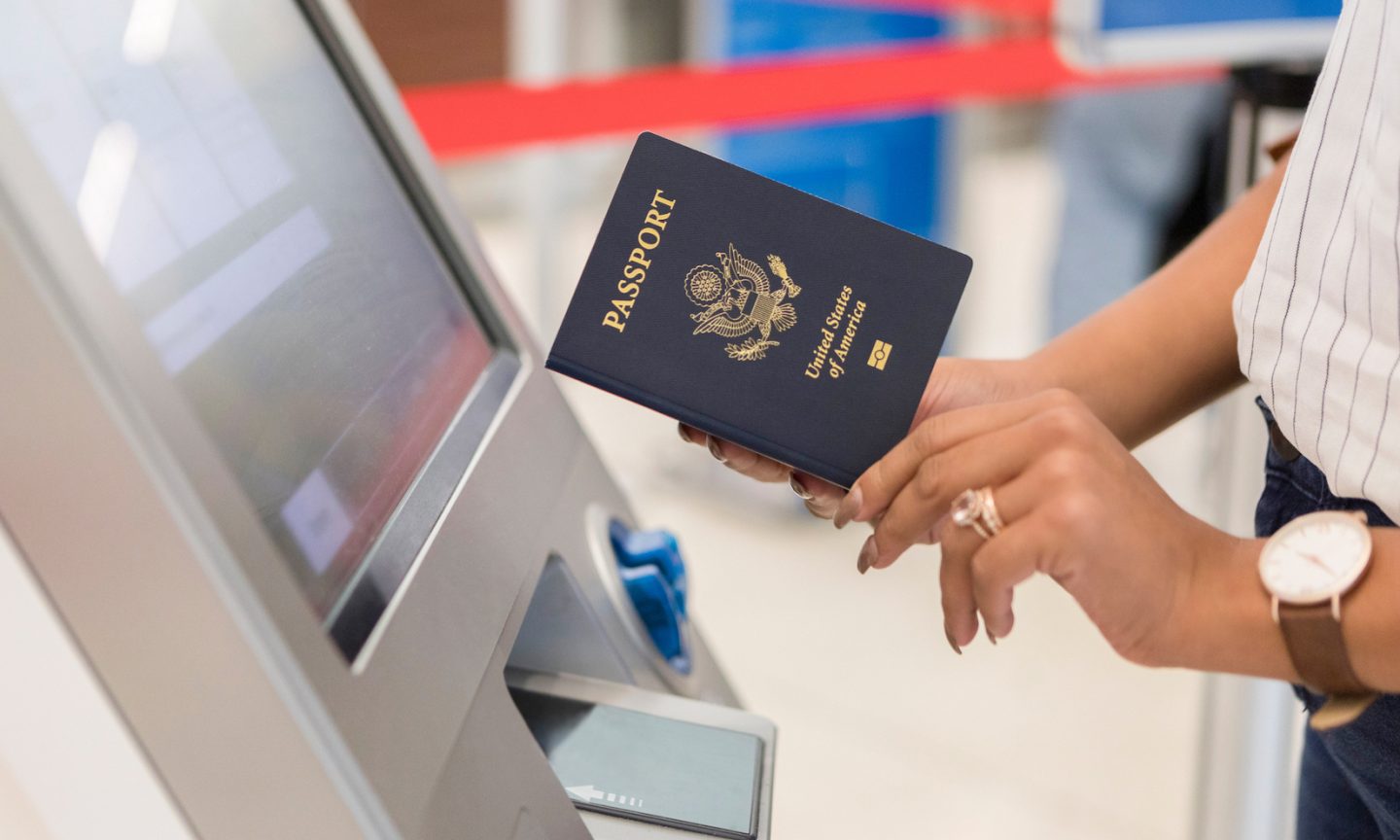 can i use someone else's check to pay for passport