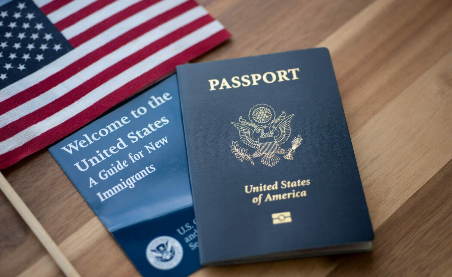 can non citizens get a us passport