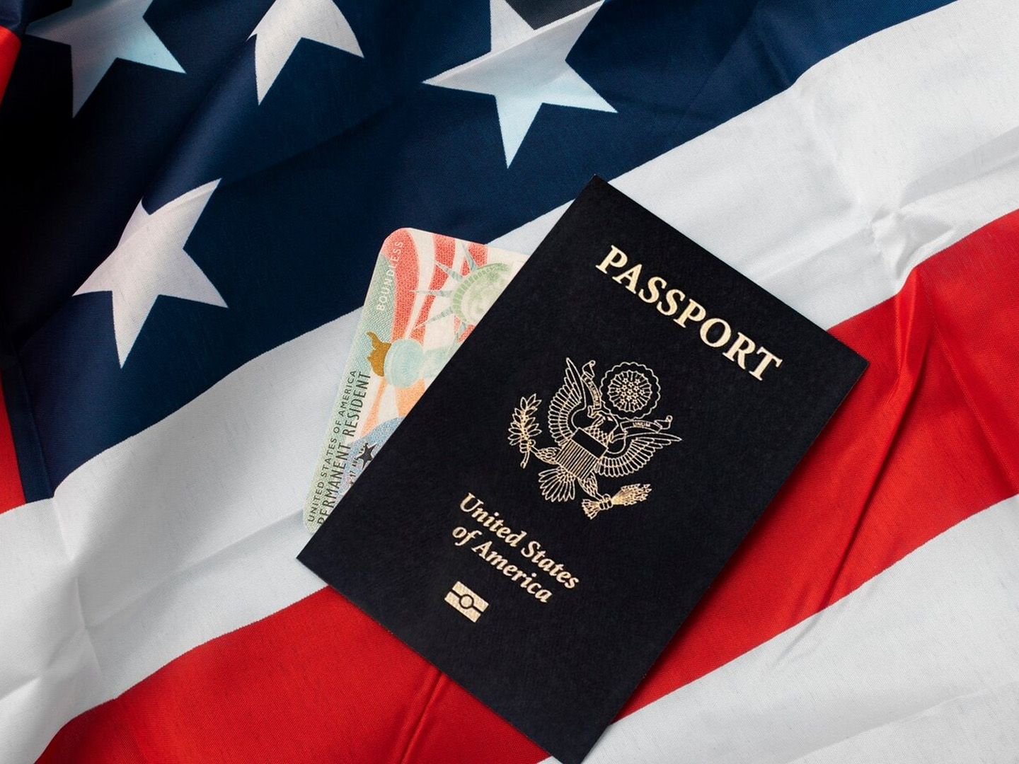 can permanent residents get a us passport