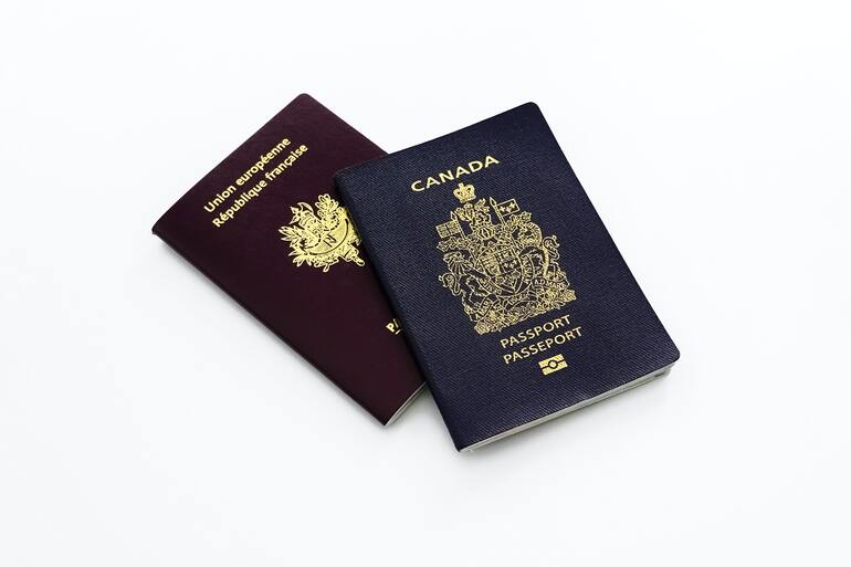 can you have multiple passports from different countries