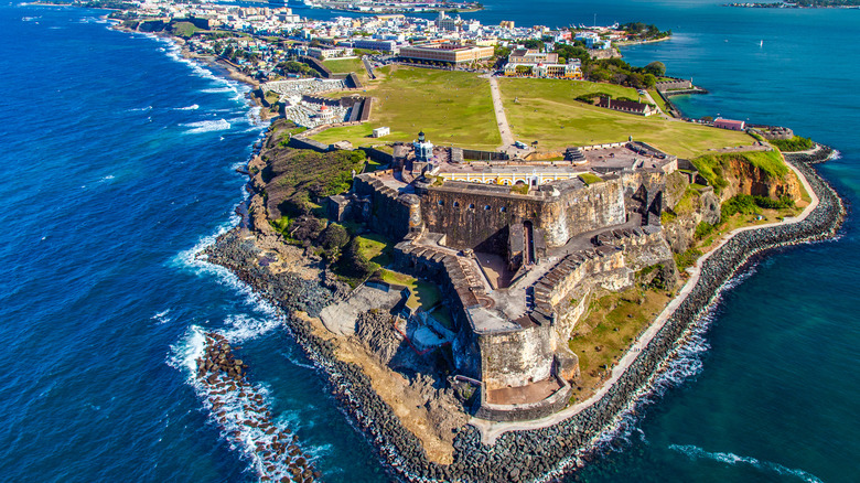 can you travel to puerto rico without a passport