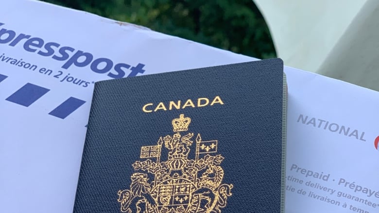 canadian passport office phone number