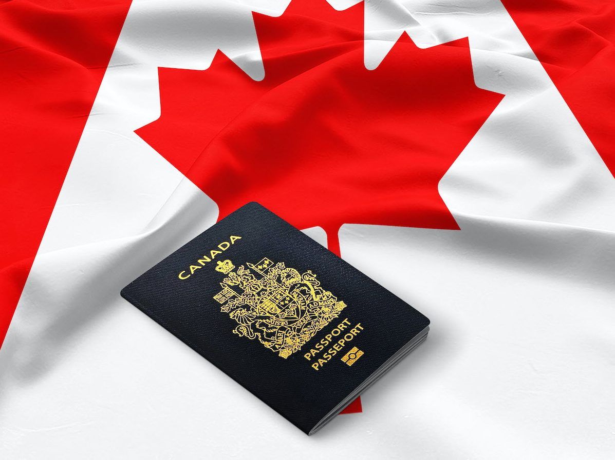 canadian passport office toronto ontario