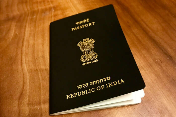 colour of indian passport