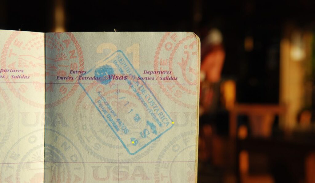 costa rica passport expiration rules