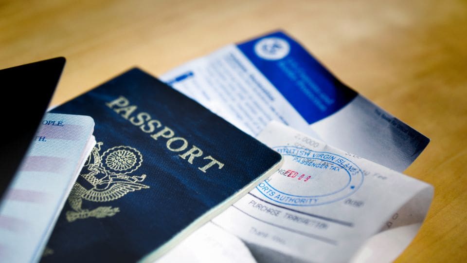 difference of visa and passport