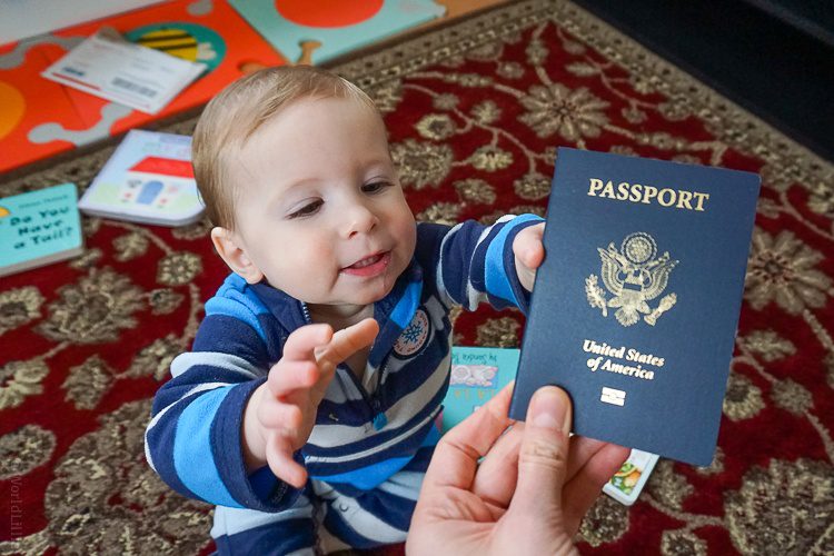 do 1 year olds need passports