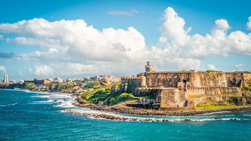 do americans need a passport for puerto rico