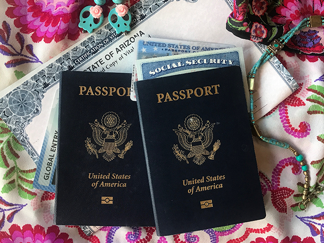 do americans need a passport to go to mexico