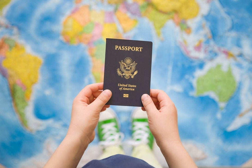 do both parents have to be present for a passport