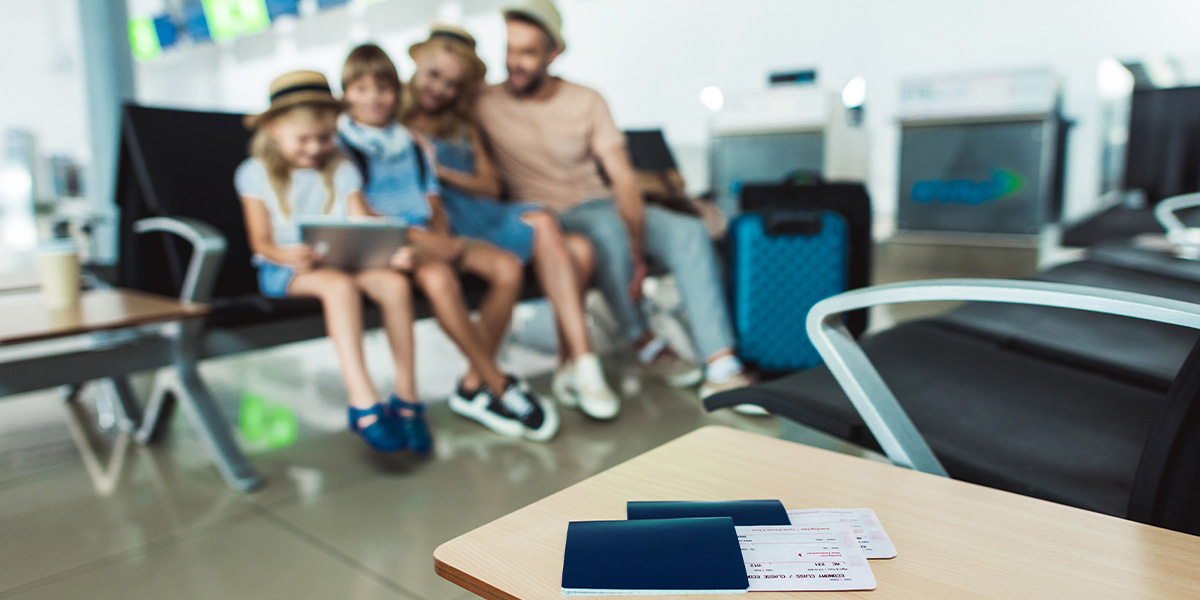 do both parents need to be present for a passport