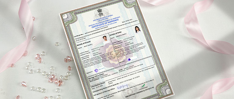 do i need marriage certificate for passport