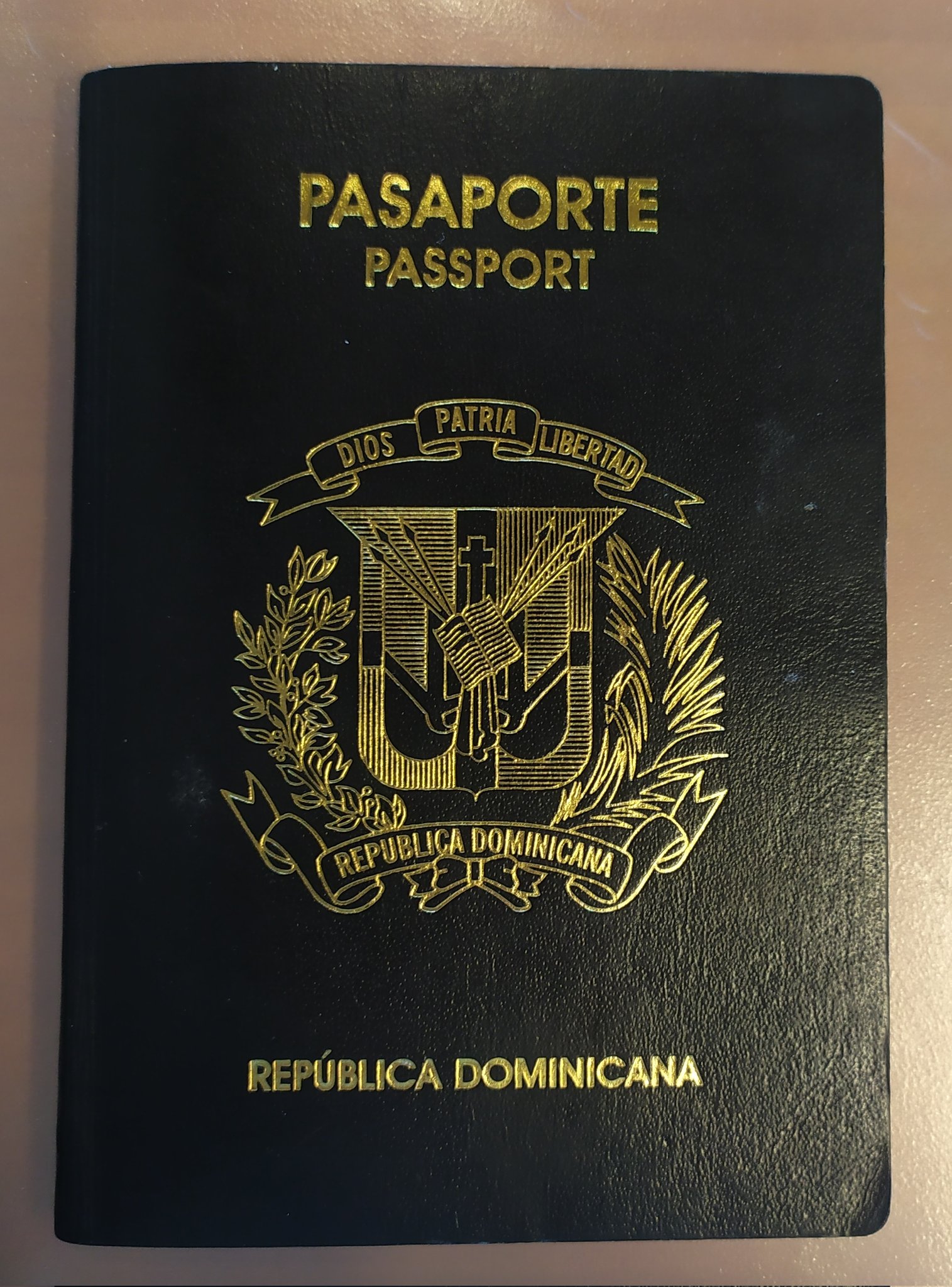 do i need passport for dominican republic