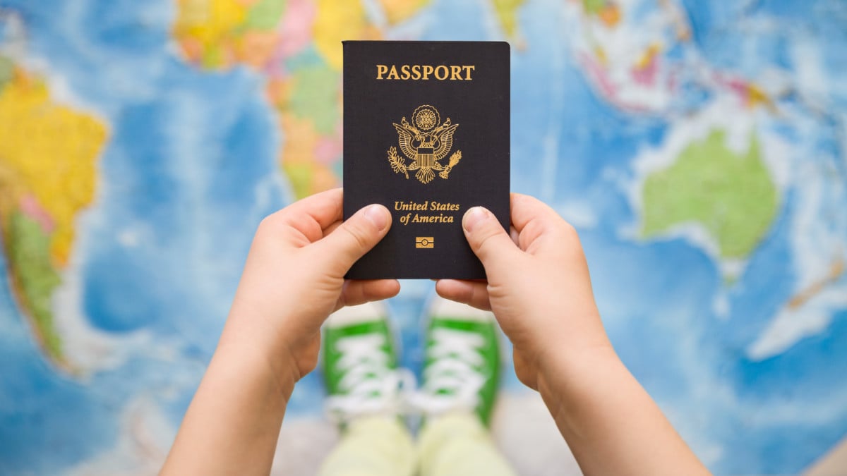 do kids need passports for cruises