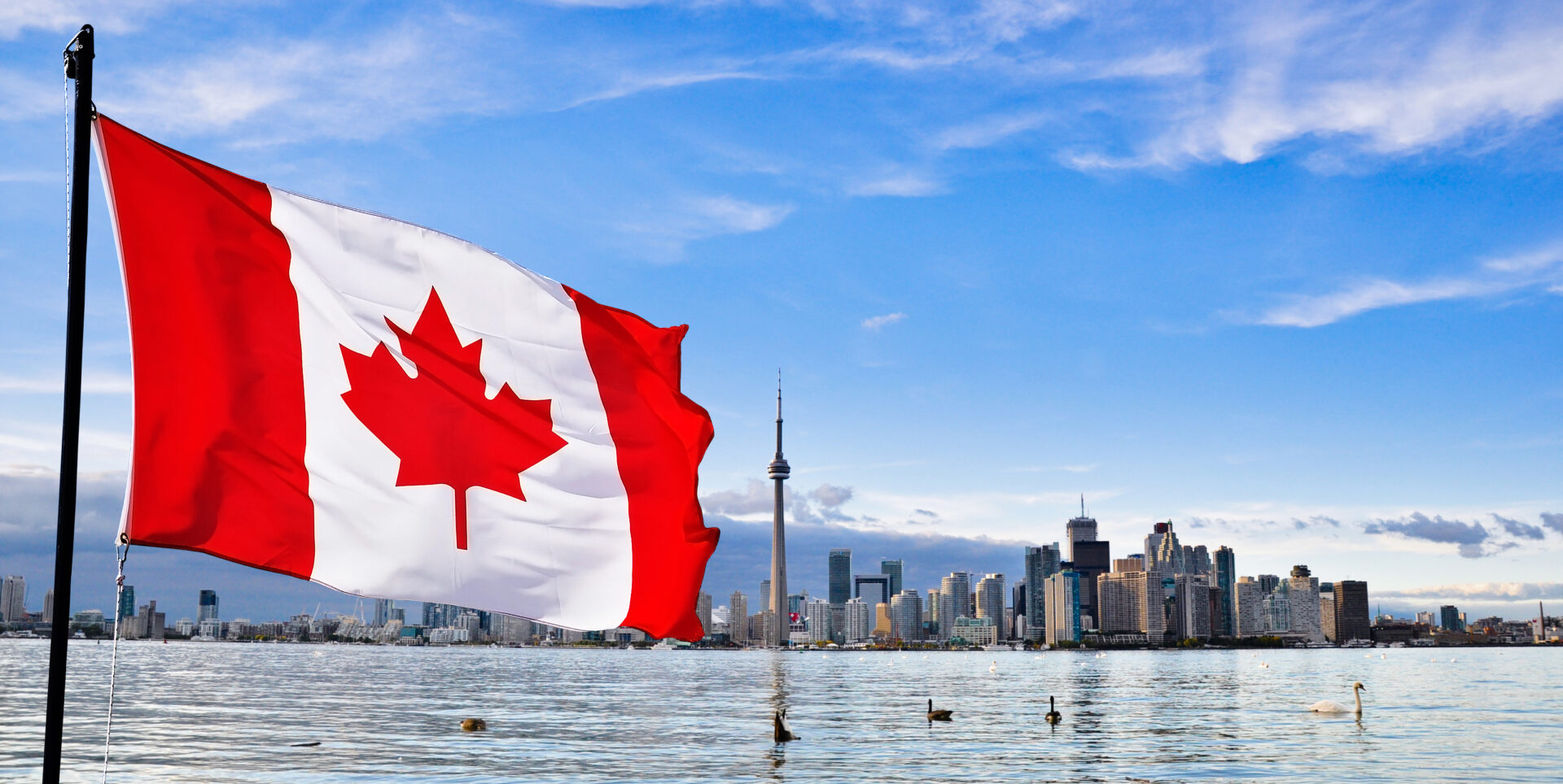 do us citizens need passport to enter canada