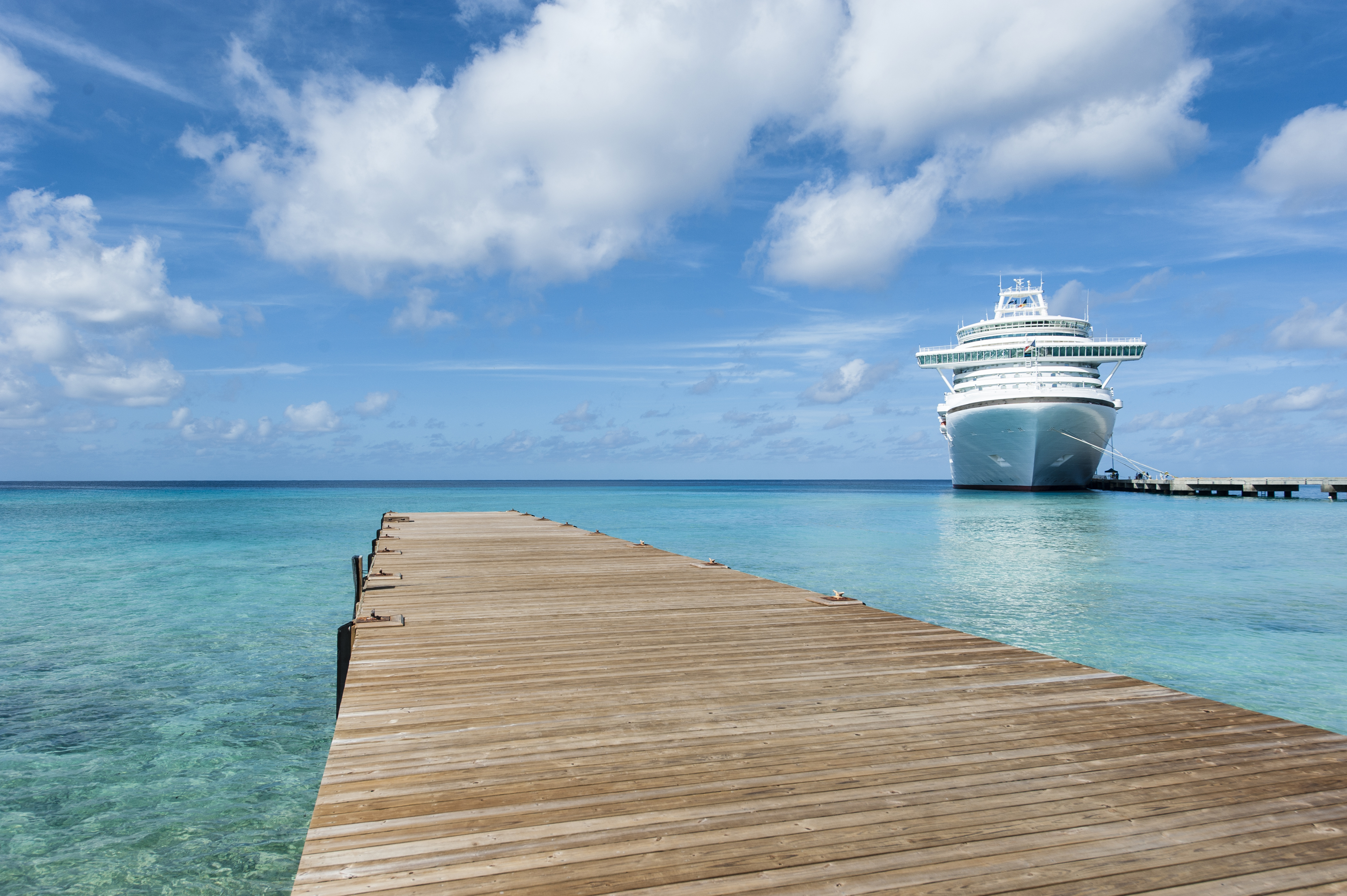 do you need a passport for cruise to bahamas