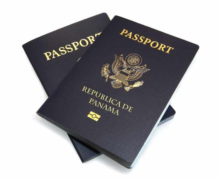 do you need a passport for panama