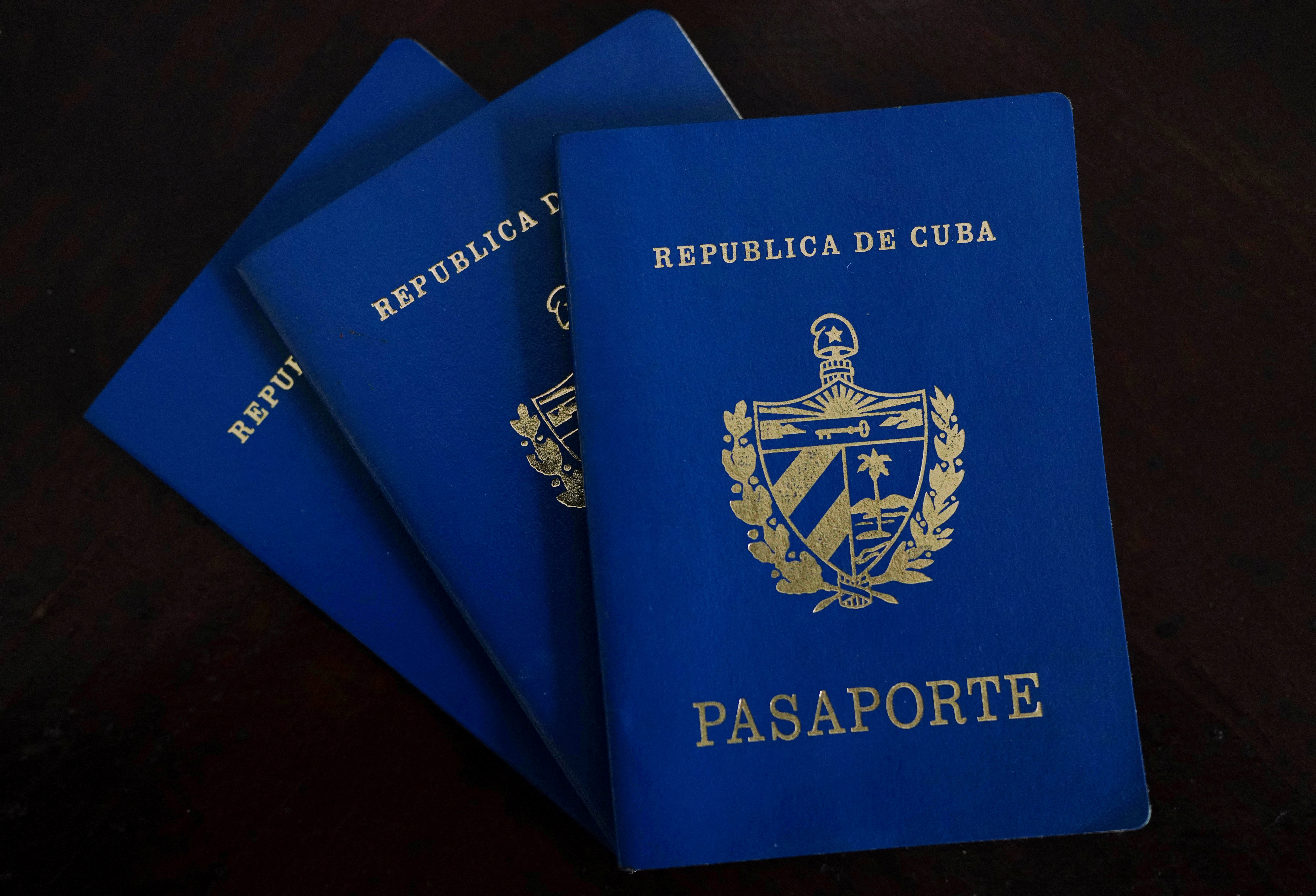 do you need a passport to cuba