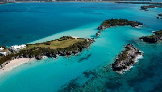 do you need a passport to fly to bermuda