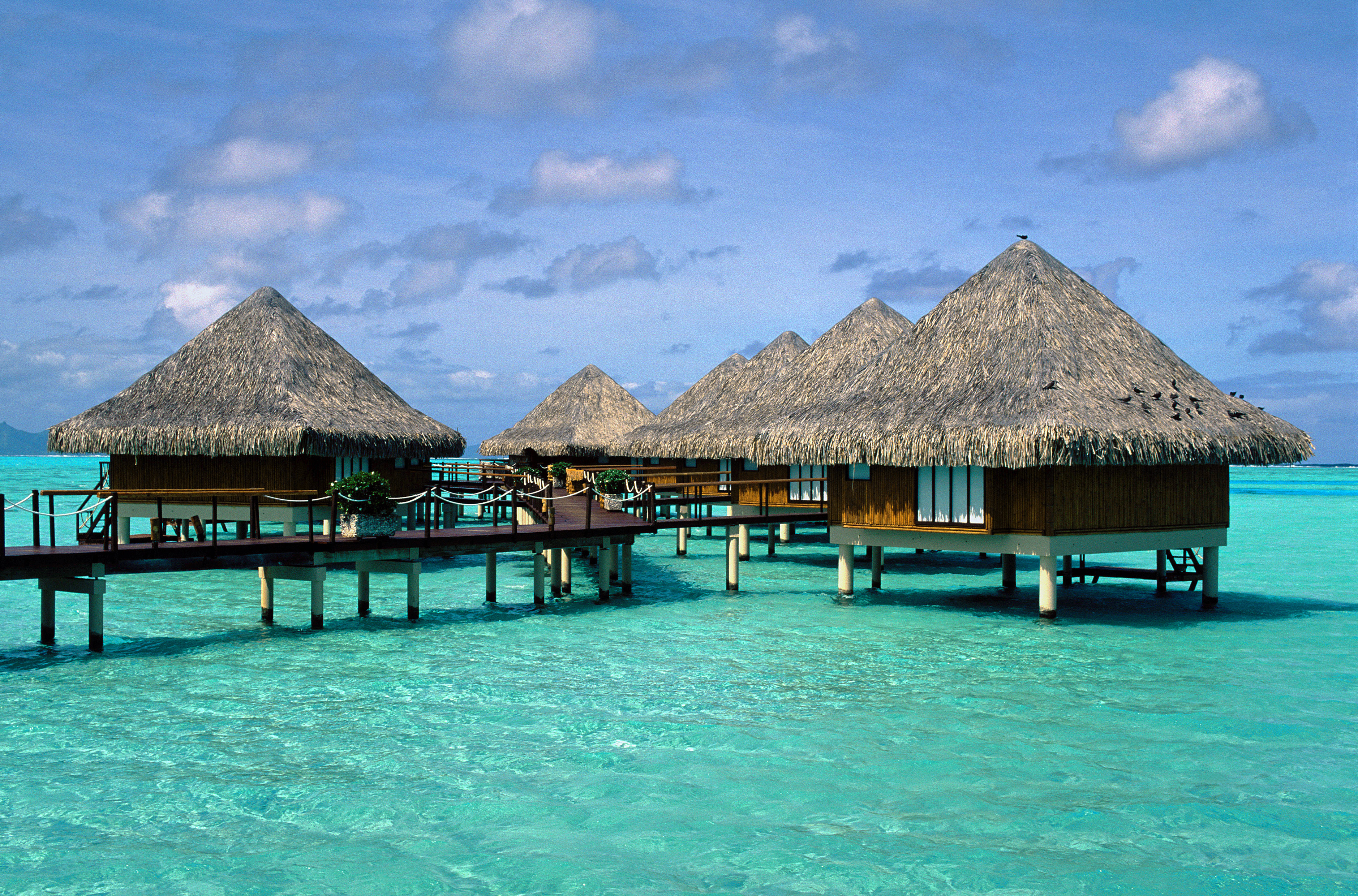 do you need a passport to go to bora bora