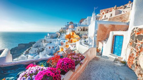 do you need a passport to go to greece