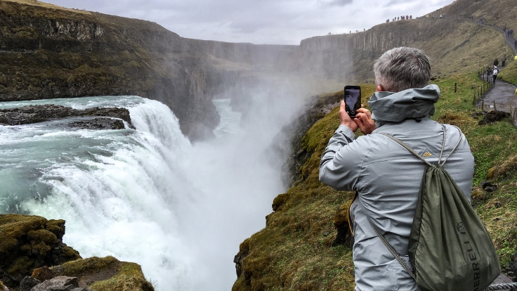 do you need a passport to go to iceland