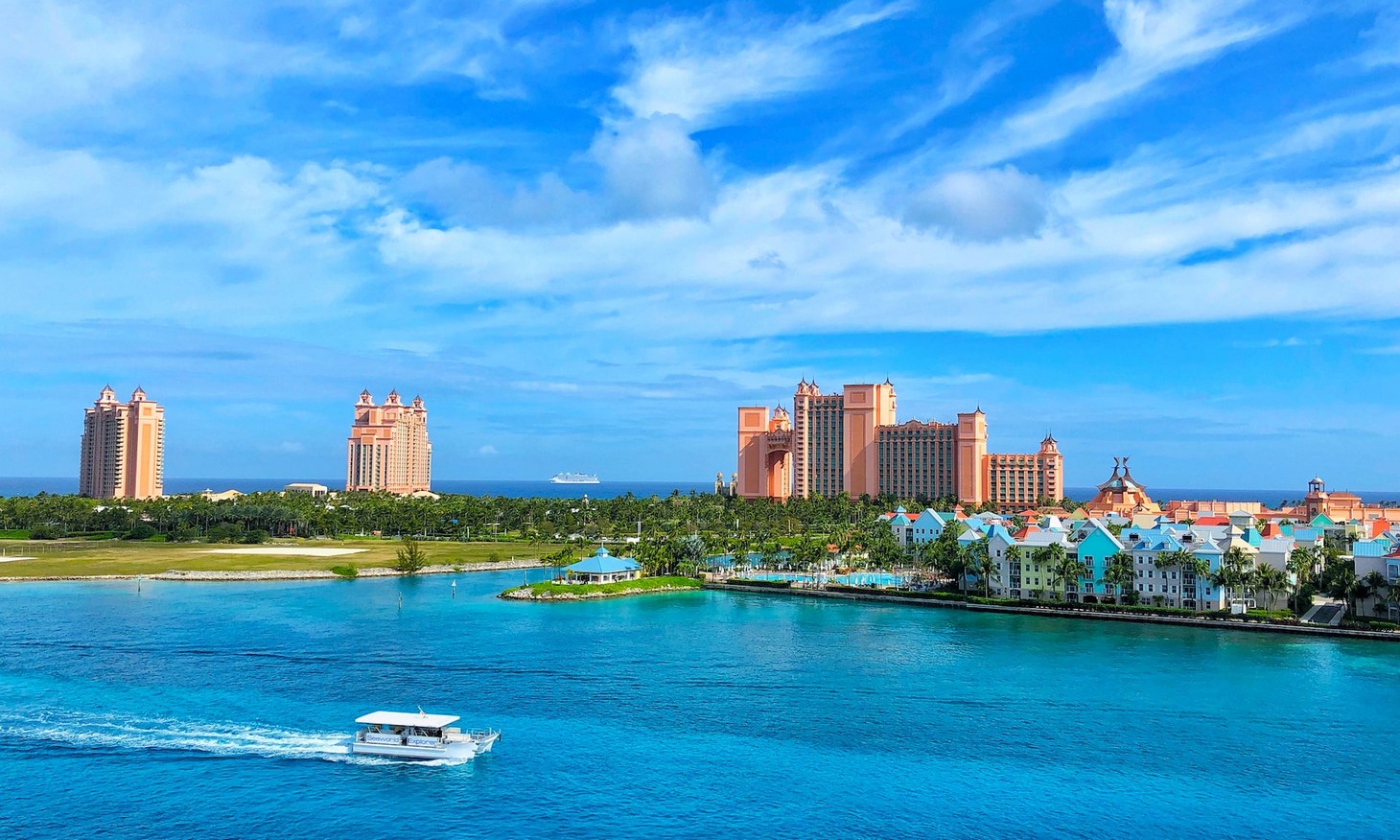 do you need a passport to travel to bahamas