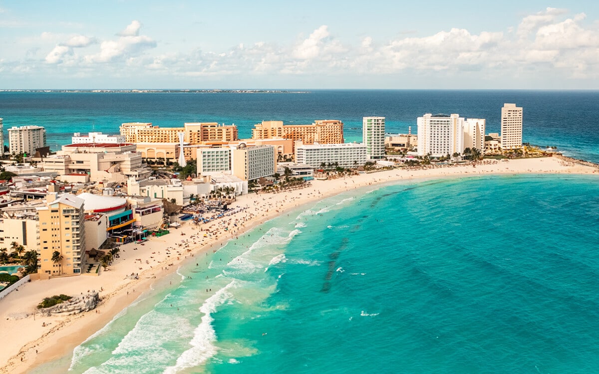 do you need a passport to travel to cancun