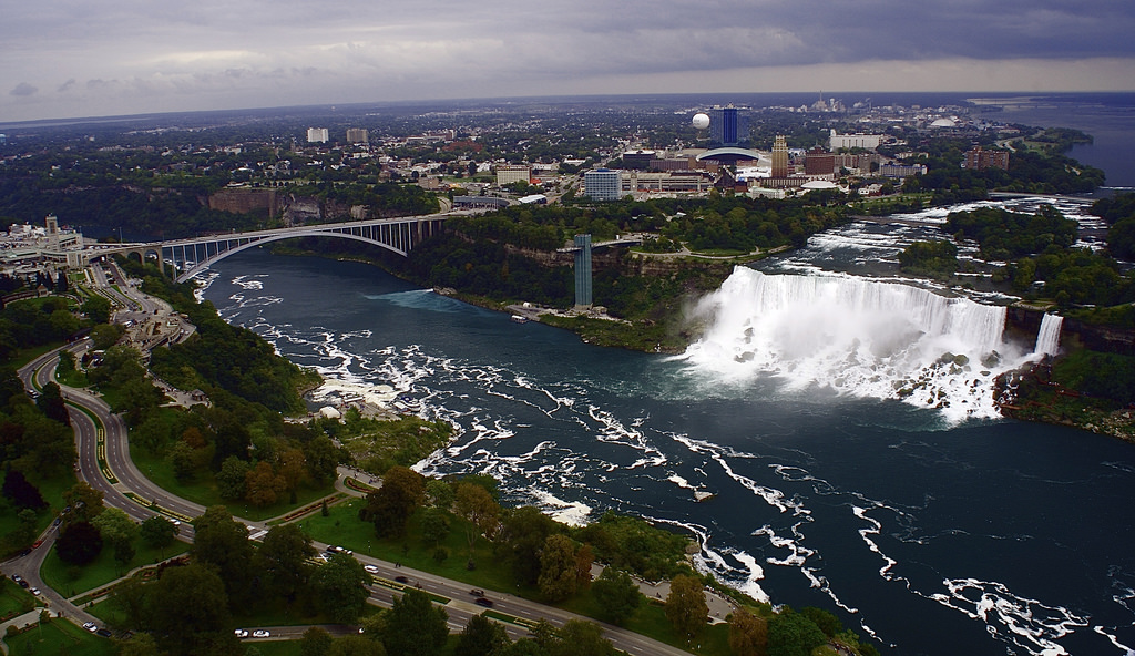 do you need passport for niagara falls canada