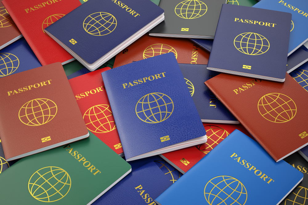 does a child need a passport to enter canada