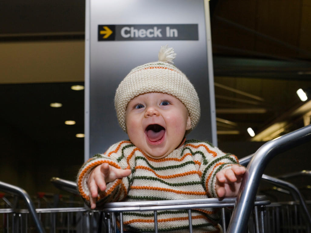 does a infant need a passport to travel