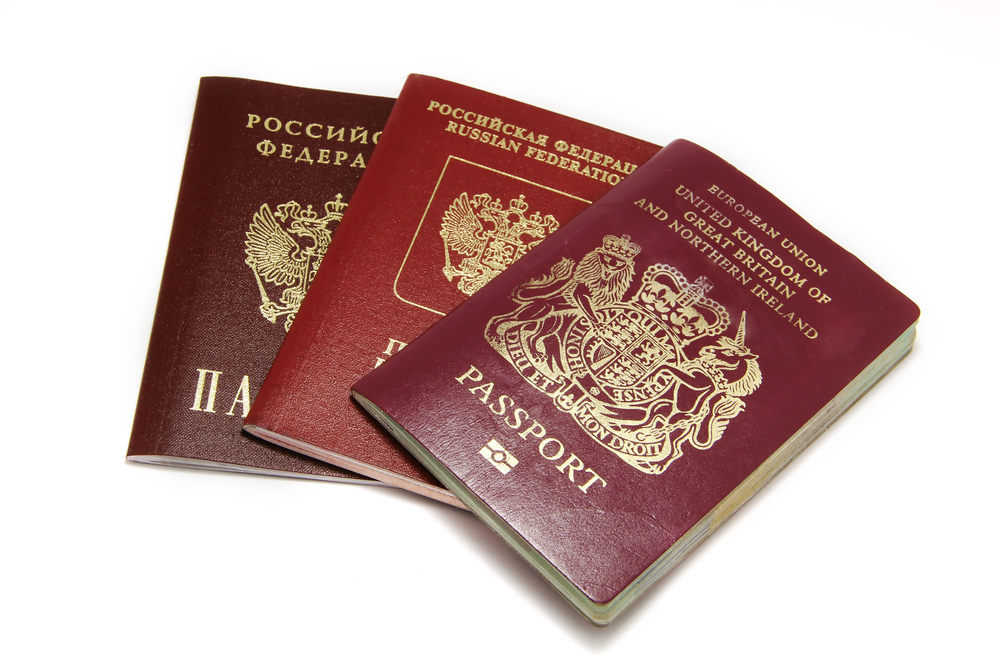 dual passport uk