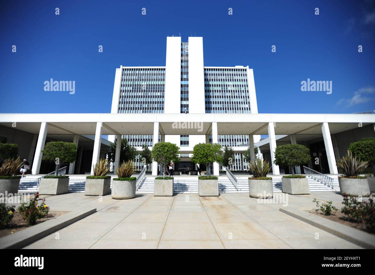 federal building wilshire blvd passport