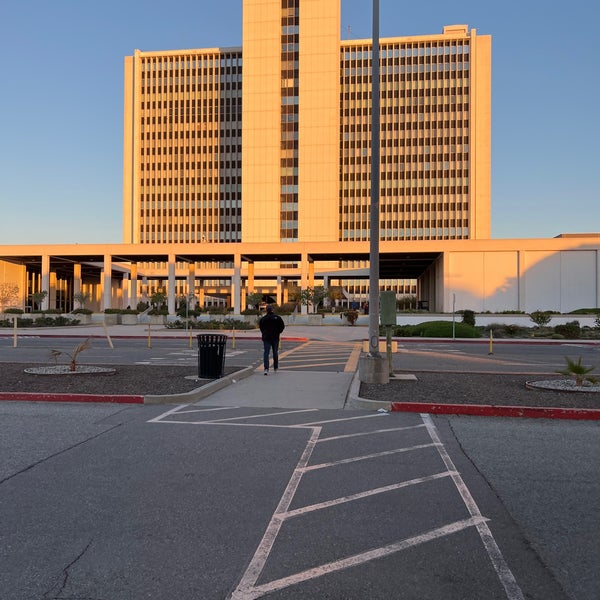 federal building wilshire blvd passport