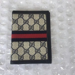 gucci passport wallet