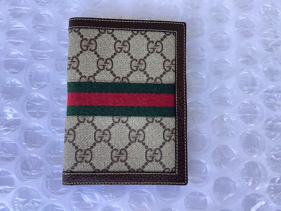 gucci passport