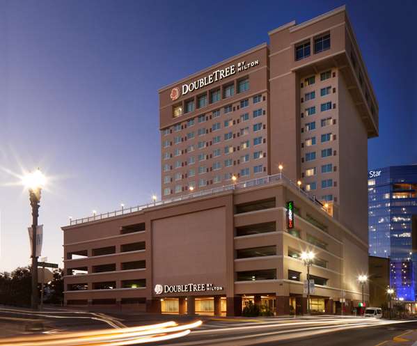 hotels near el paso passport agency