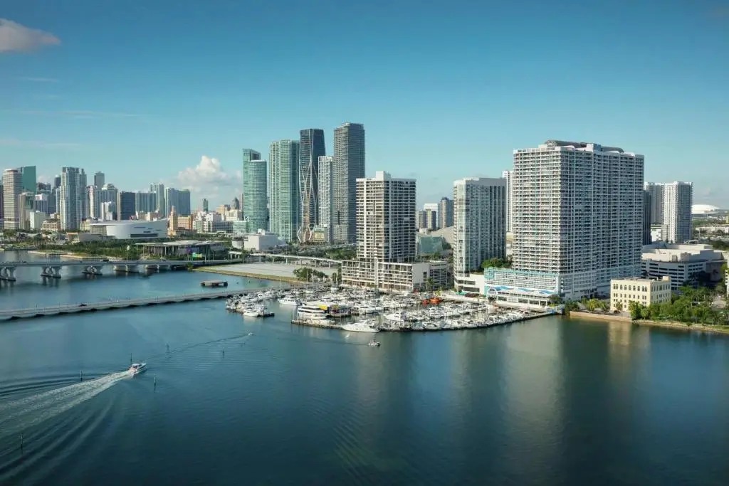 hotels near miami passport agency