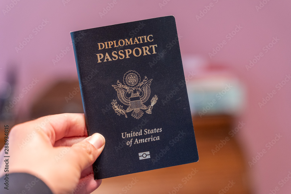 how to get diplomatic passport