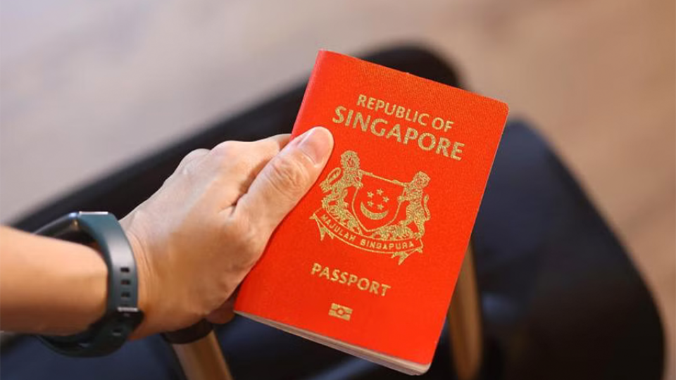 how to obtain a singapore passport