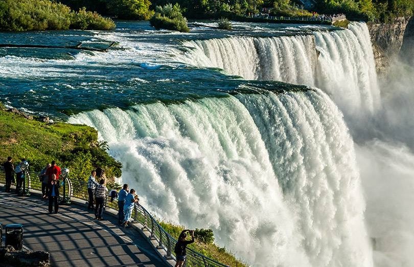 is it worth going to niagara falls without a passport