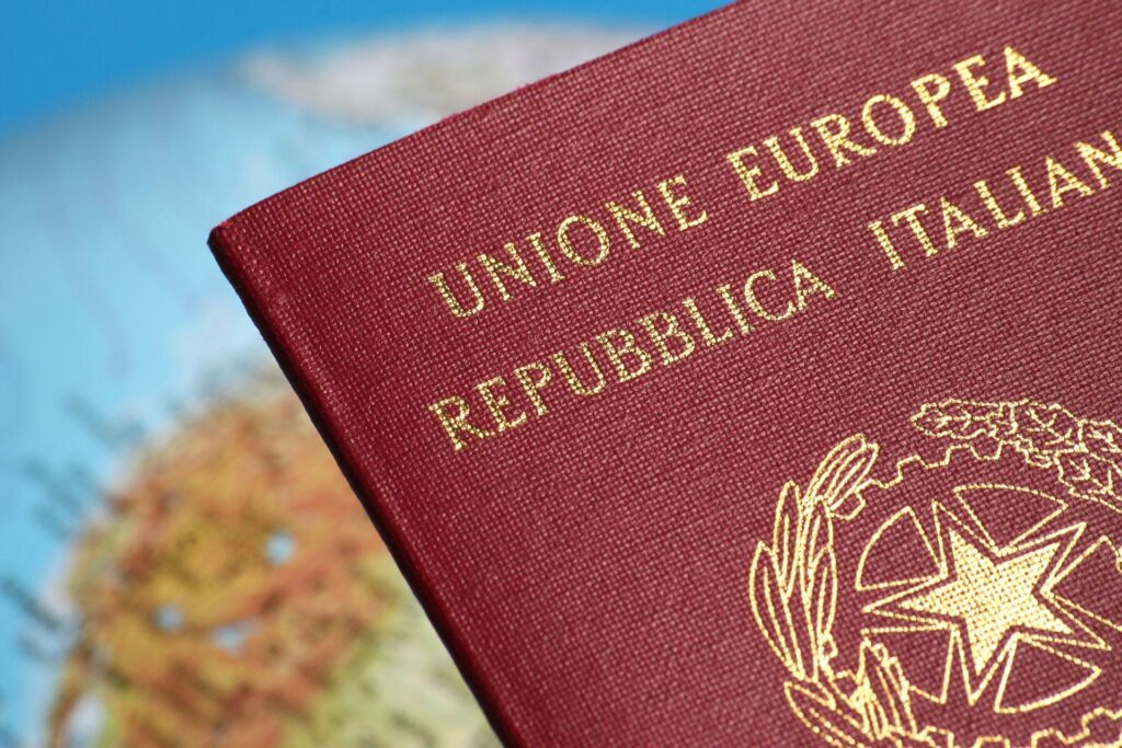 italian dual passport