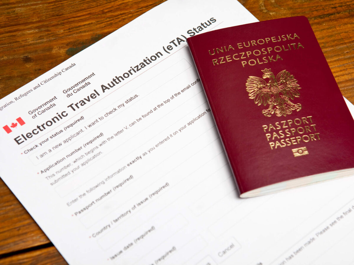 minimum passport validity to enter canada