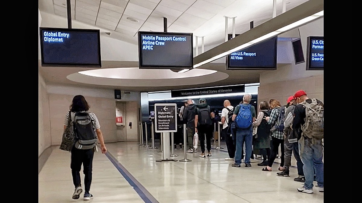 mobile passport control seatac