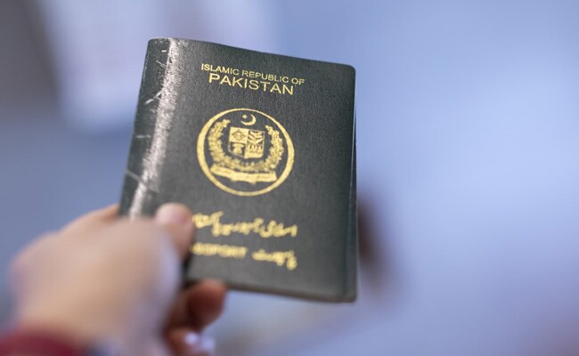 pakistan passport