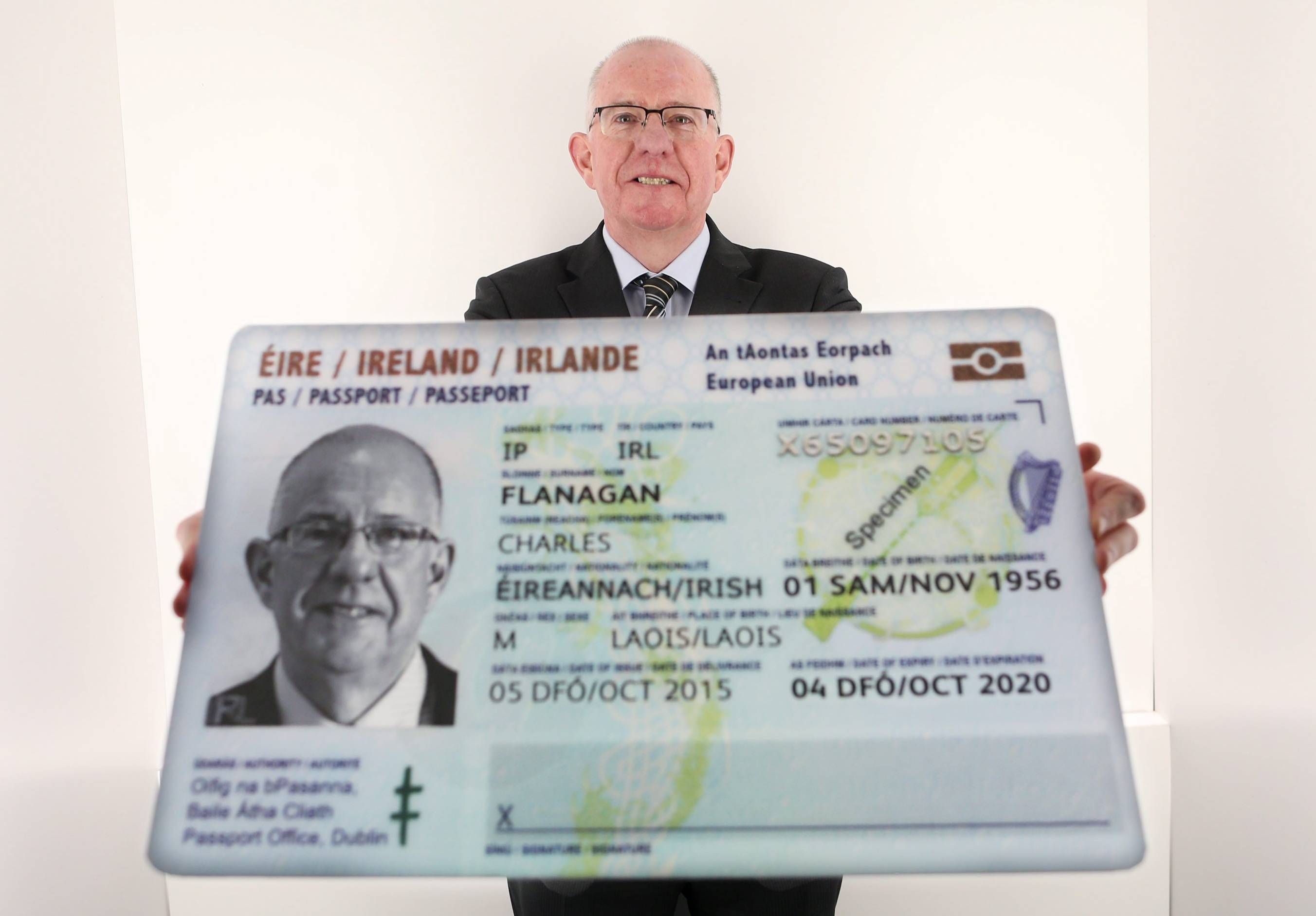 passport card irish